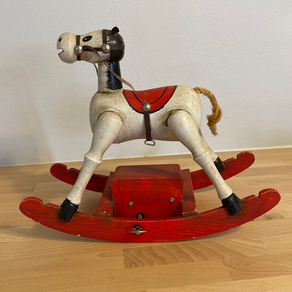 Enesco Toys Vintage 979 Enesco Wood Musical Rocking Horse Toy Music